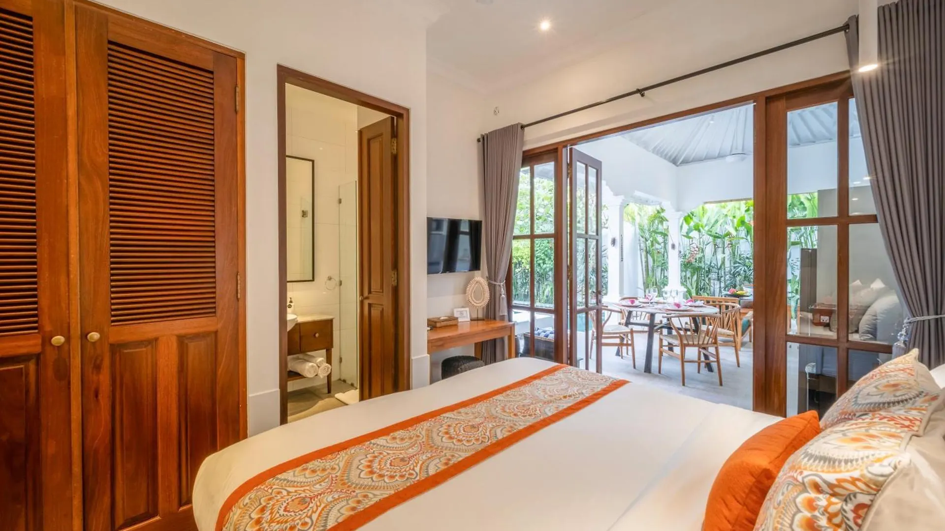 Villa Jolaine Seminyak
